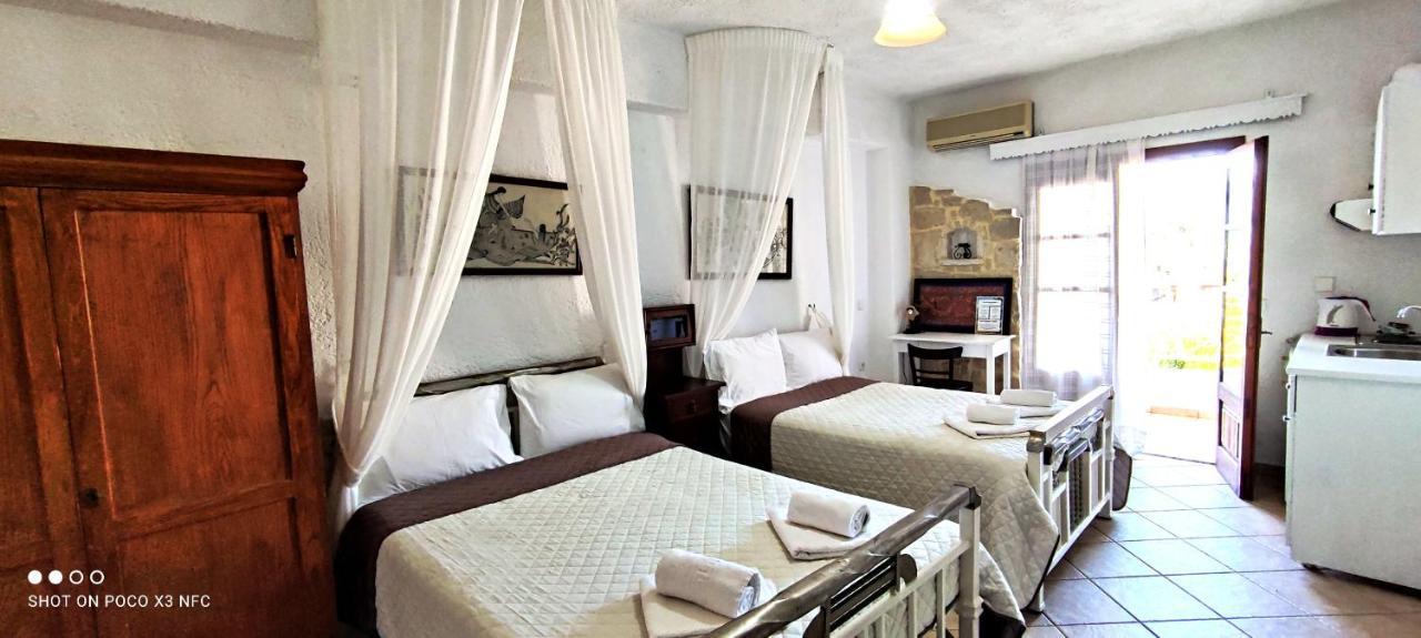 Keramos Hotel Zaros Ngoại thất bức ảnh