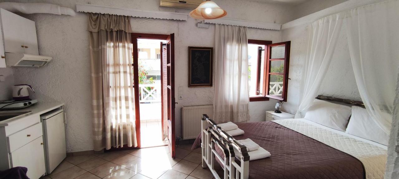 Keramos Hotel Zaros Ngoại thất bức ảnh