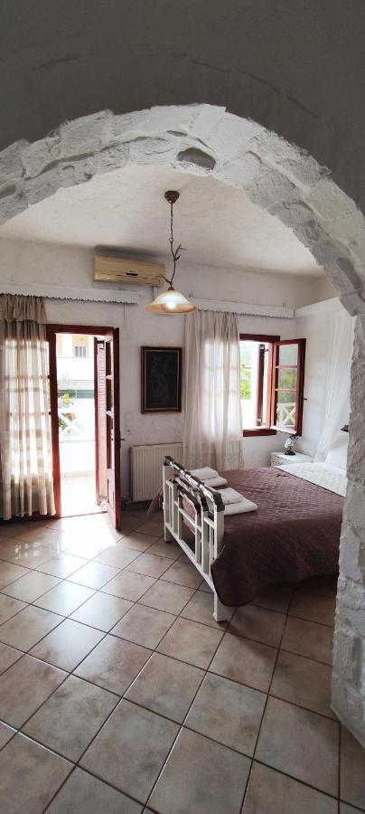 Keramos Hotel Zaros Ngoại thất bức ảnh